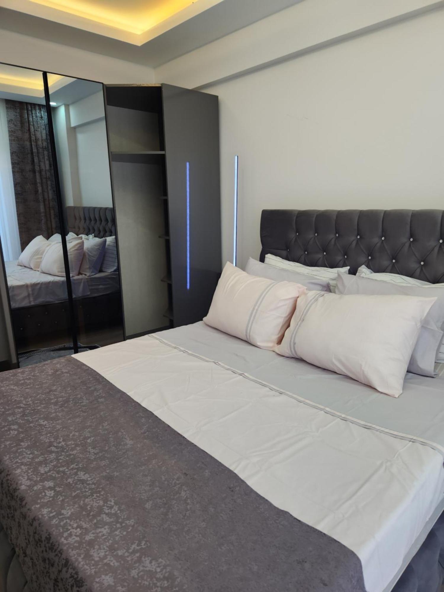 Wind Luxury 2 Lägenhet Aksu  Exteriör bild